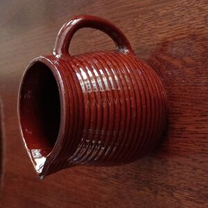 Vintage Western Stoneware Monmouth Pottery Pitcher Maple Leaf Mark b425